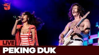 Peking Duk Ft. AlunaGeorge &#39;Fake Magic&#39; (live at Splendour In The Grass)