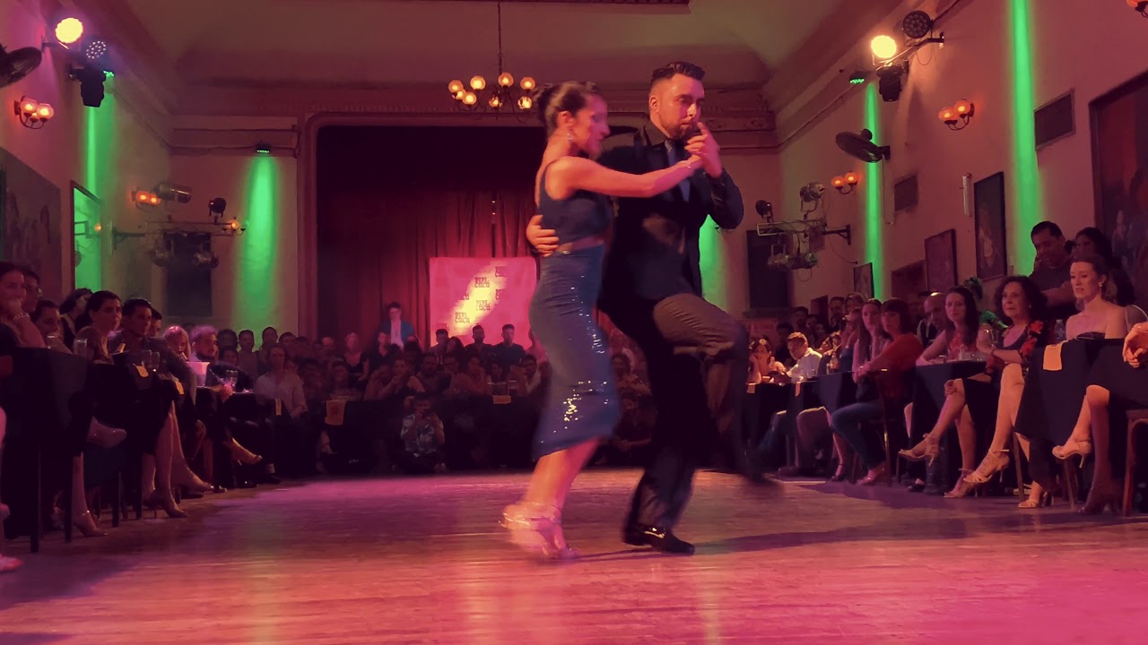 Clarisa Aragón y Jonathan Saavedra - Orquesta Típica Víctor-Sin Rumbo Fijo 2020.03.06 PIPí CUCú 2/4