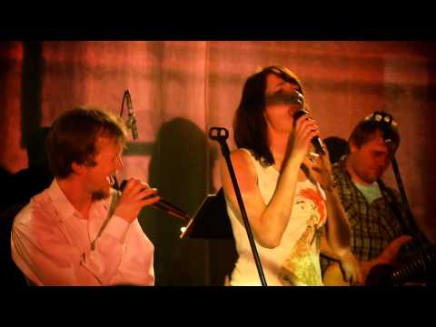 Sitimaan & Liisi Koikson - Don't Treat On My Toes