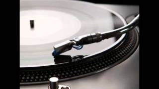 Vinyl Junkie & Backdraft Feat Tracey Elizabeth) - Virus (Toronto Is Broken Remix)