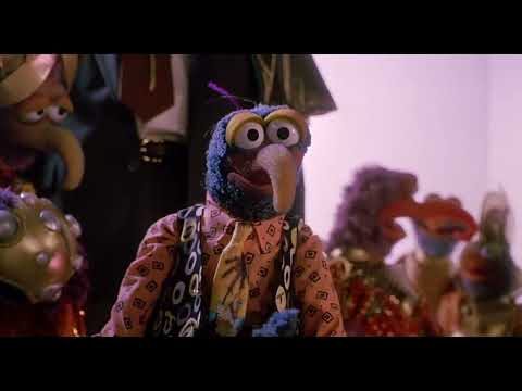 Muppets from Space: Gonzo Stays