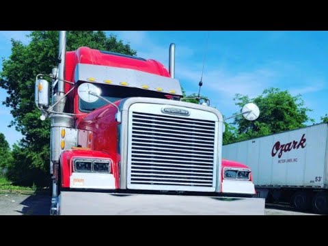 NEW CHROME FOR THE FREIGHTLINER CLASSIC XL. ROADWORKS BRAND STAINLESS STEEL 22" BLIND MOUNT BUMPER.