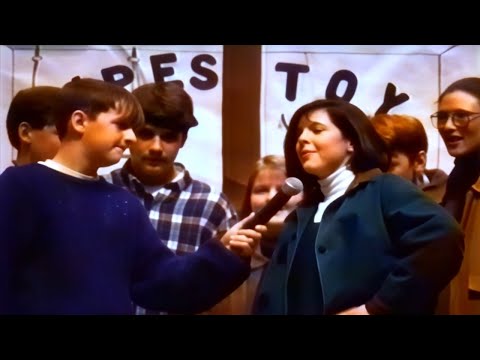 Still from Ray Pettigrew Investigates: What Does Christmas Mean To You? (1994)