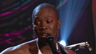 India Arie - &quot;Headed in the Right Direction&quot; LIVE (2003) [HD]