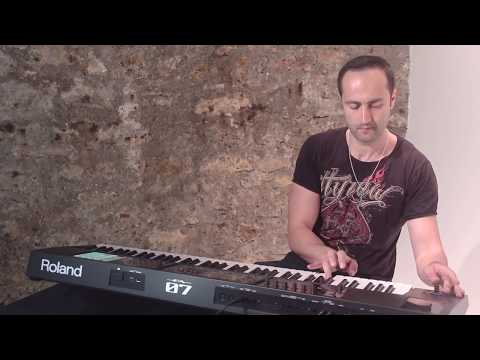 Roland FA-07 Music Workstation performance by Elyes Bouchoucha
