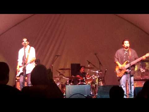 MUSICARTE FORT WORTH 2011 Los Lonely Boys 2