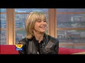 Olivia Newton-John - GMTV (UK) 2005  "Cry me a River" "Hopelessly Devoted to You" (better copy)