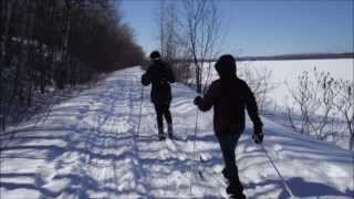 preview picture of video 'cross country ski Winterlude Ottawa River, Ontario'