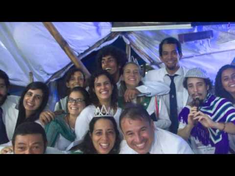 Hinos 03 e 04 da Oração - Eu vivo com meu Mestre / É pedindo e Rogando