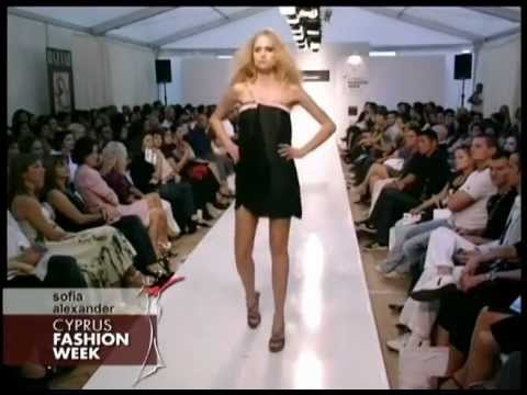 THE SCISSORHANDS EXHIBITION