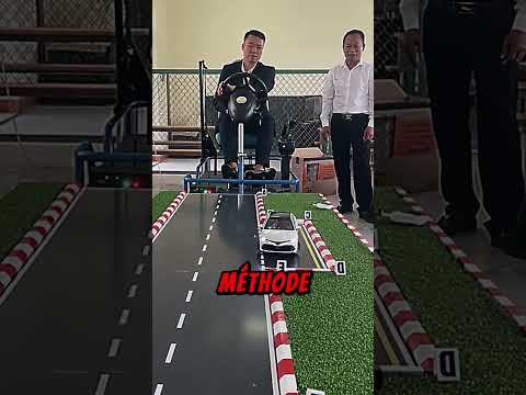Apprentissage des créneaux avec une voiture télécommandée #permisdeconduire  #autoecole #simulation