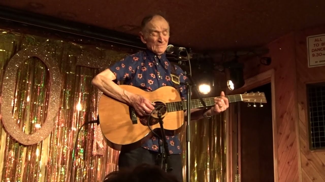 Martin Carthy - The Dream of Napoleon, Broadside Hacks Folk Club, London, 2024 - YouTube