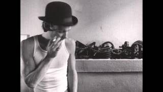 Chris Whitley - The Model - STUDIO VERSION (Dirt Floor European Edition Bonus Track)