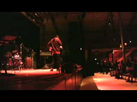 Flynt et Nasme live concert de charité (pavillon baltard)