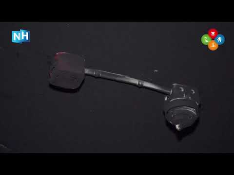 Zwartgeblakerde Singelgarage, meeste auto's zonder grote schade