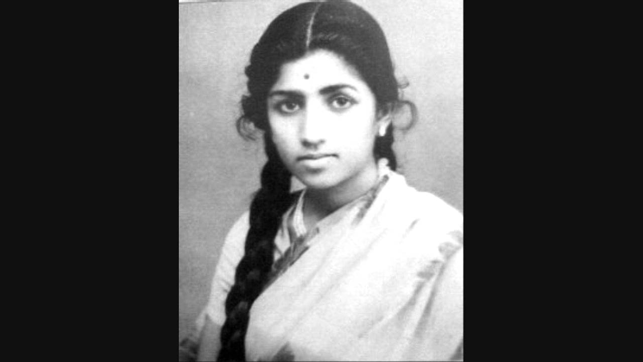 Andhiyare Ghar Mein Lyrics  | Apni Chhaya | Balwant Singh, Sulochana | Lata Mangeshkar, Ramchandra Narhar Chitalkar (C. Ramchandra) | Bhagatram Batish, Hanuman Prasad Sharma