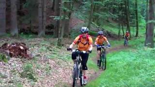 preview picture of video 'Die KREUZbergRitter sind unterwegs - MTB im Rothgraben Rhön'