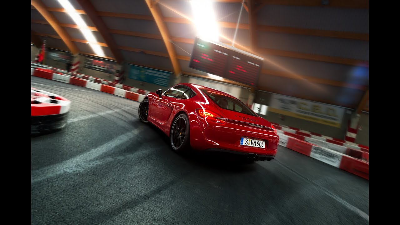 Porsche Cayman GTS vs. Go-Kart track
