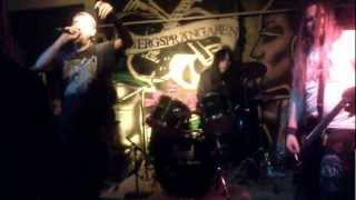 Utanförskapet Skevt sinne , sena nätter interlude / Vildhjärta / Det sociala arvet