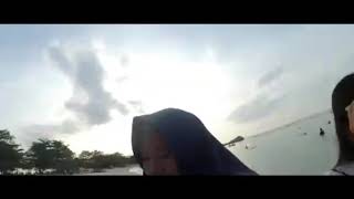 preview picture of video 'happy bareng temen !!! trip tanjung tinggi belitung :)'