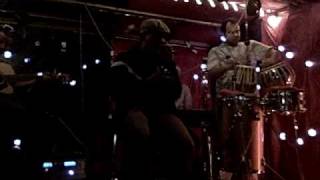 Xavier Naidoo "20000 Meilen" Strassenunterhaltungsdienst Spontankonzert in Heidelberg am 15.04.2009