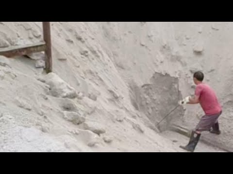 Barge unloads 5000 tons of white sand - Part 1 - satisfying video