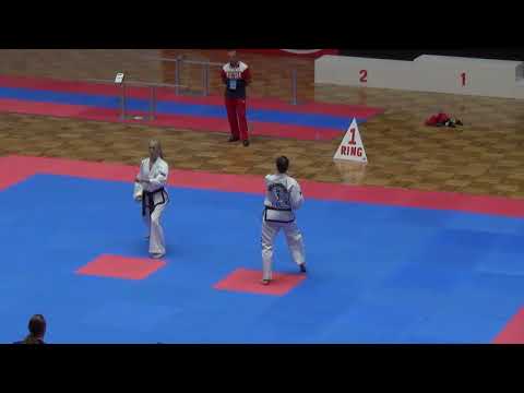 Tul seniorky I. dan, Julia Sredniakova - Kristýna Pravdová