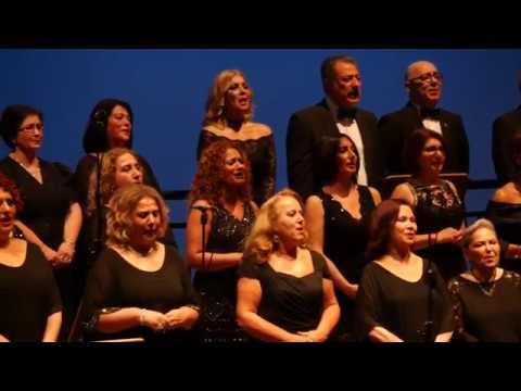 09   Beyoglunda Gezersin Gözlerini Süzersin - Koro