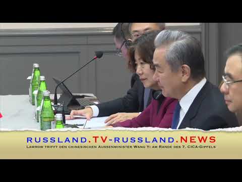 Lawrow trifft den chinesischen Außenminister Wang Yi am Rande des 7.  CICA Gipfels