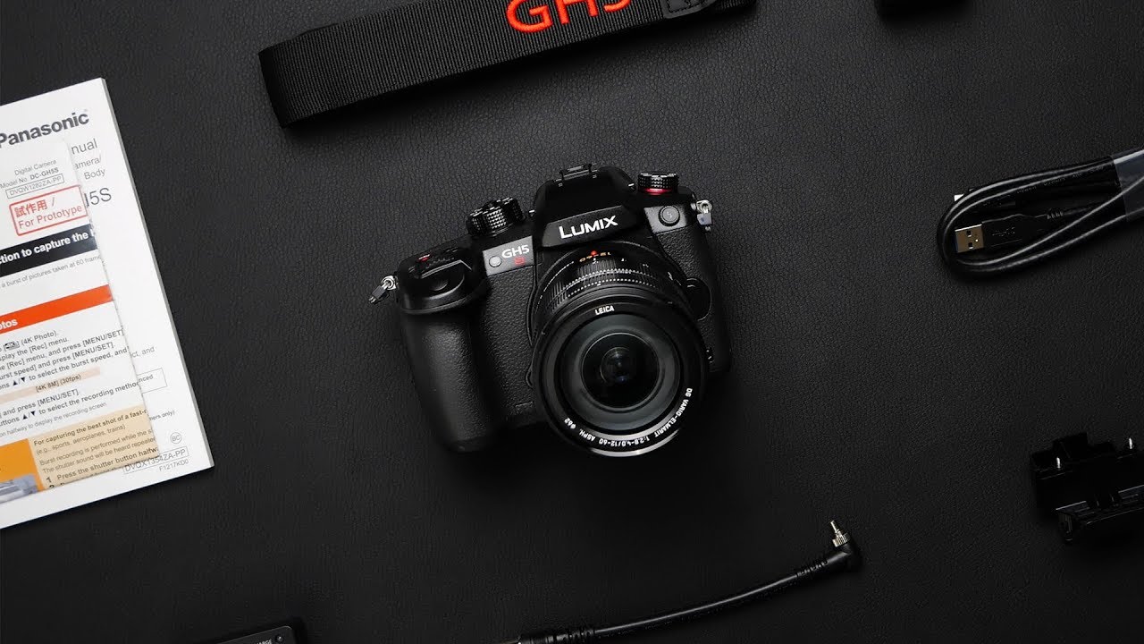 Panasonic Lumix GH5S - Official Unboxing