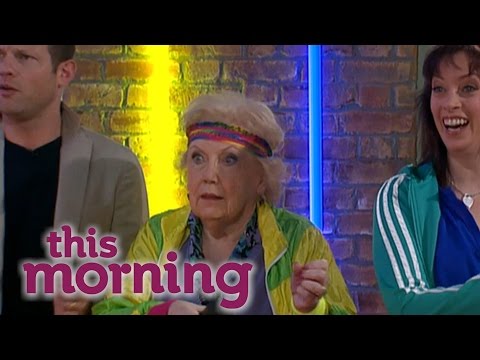 Dermot O'Leary Leads A Studio Dance-Off! | This Morning