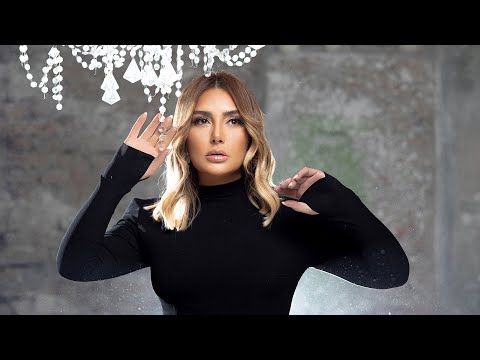 Zülfiyyə Xanbabayeva - Nələr Gördüm (Rəsmi Musiqi Videosu)