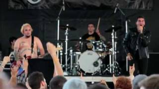 New Found Glory - Truck Stop Blues (Live at Journeys Backyard BBQ 2011)
