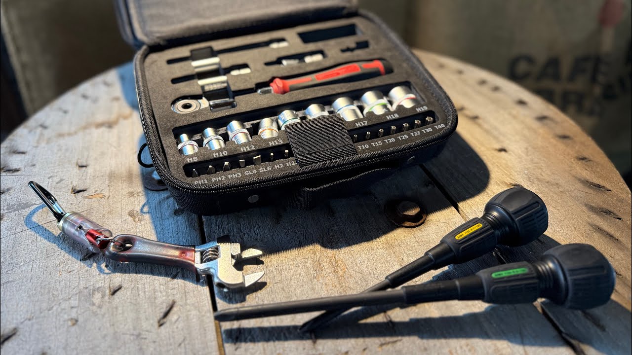 Amazonで過去1ヶ月で100点以上購入されているヤツら。