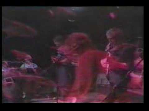 Level 42 - Dune Tune (live) - 1982 - The Old Grey Whistle Test - BBC2 (480p)