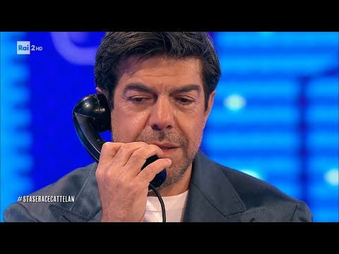 Gli scherzi telefonici con Pierfrancesco Favino - Stasera c'è Cattelan su Raidue 09/03/2023