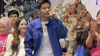 Download lagu Duet Valen x putri isnari sama sama juara 2 #sahabatvalen #indosiar #milen #dangdut mp3 Download lagu Duet Valen x putri isnari sama sama juara 2 #sahabatvalen #indosiar #milen #dangdut mp3