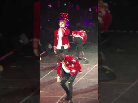 170324 BTS WINGS TOUR NEWARK - FIRE FANCAM