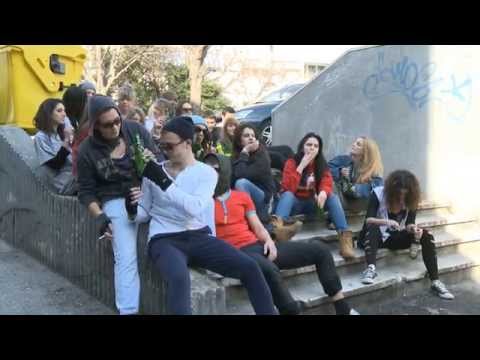 4. E (Skeč) Ekonomsko - birotehnička škola Split - Ekonomisti 2012./2013.