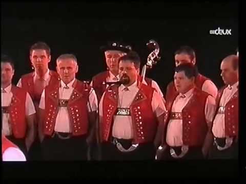 SWITZERLAND Appenzeller Zäuerli und Nicolas Senn (hackbrett)  Tattoo Aventicum Musical Parade 2012