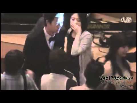 110526BAA_Taecyeon talking to fans