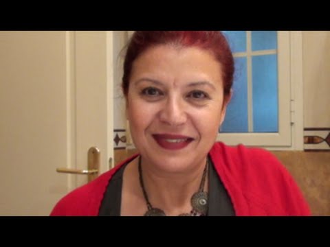 La faccia di argilla imballa il metodo di applicazione Video di circolare che si solleva di pelle di faccia