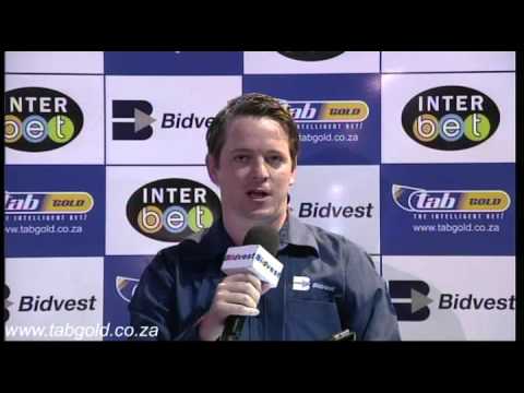 20150925 Greyville Race 1 won by RACE ME HOME