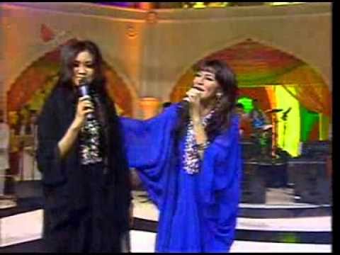 Minal Aidin wal Faizin dari Putri Penelope.. | @Gemulai Dangdut, Indosiar. 11-09-2010.