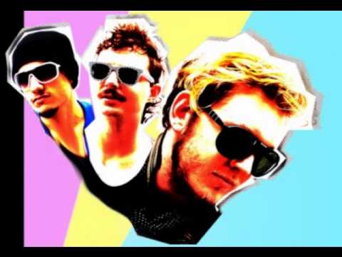 Ou Est Le Swimming Pool - The Feeling