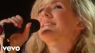 Ellie Goulding - Starry Eyed (Live at The BRIT Awards Launch Party, 2010)