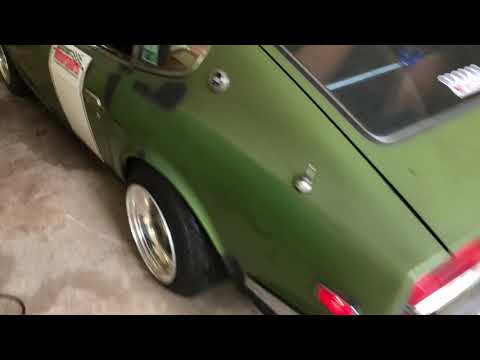 Datsun 240Z open header stock 2.4 triple Weber 40 DCOEs