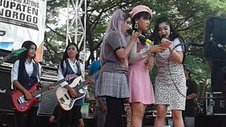 Download lagu All artis new kendedes-wahyu kolosebo live ponorogo mp3