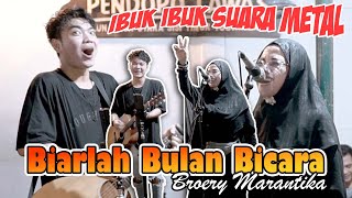 Download lagu Biarlah Bulan Bicara - Broery Marantka (Live Ngamen) Tri Suaka mp3