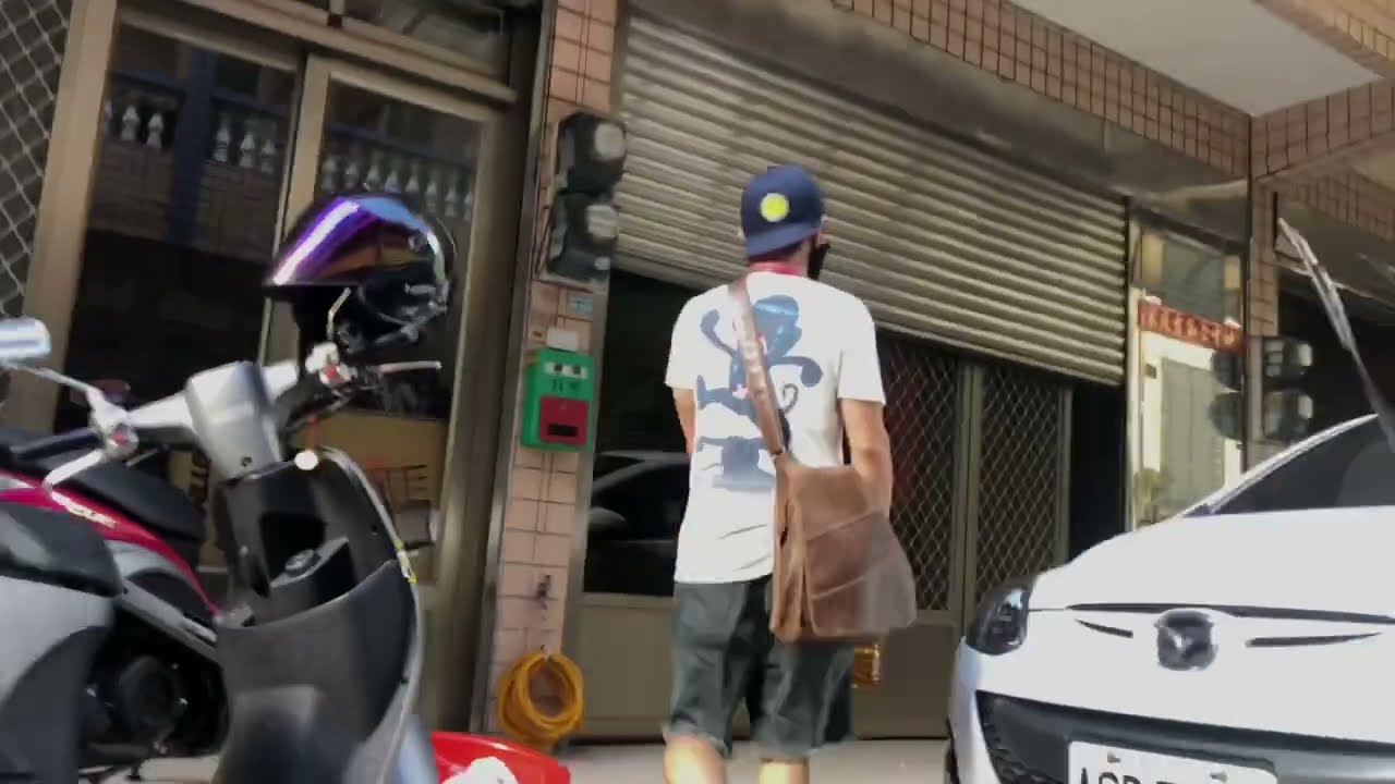 A Rolling Stone - TRAILER